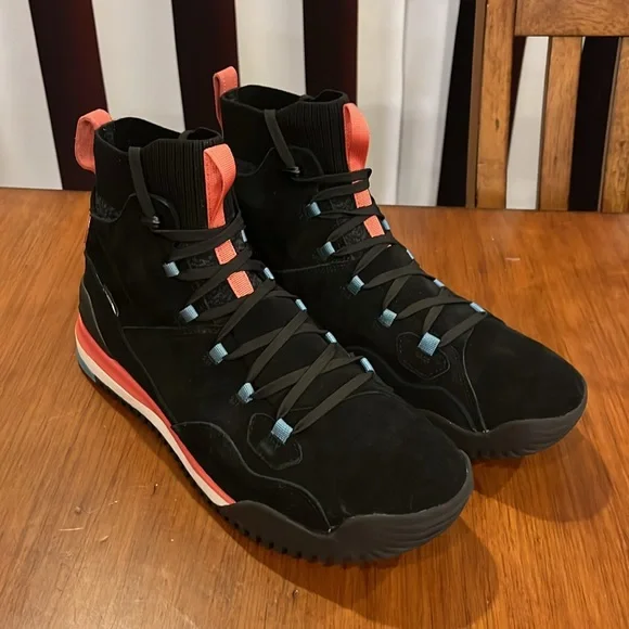 The North Face Back To Berkeley III Sport Waterproof Boots black Mens Size 13